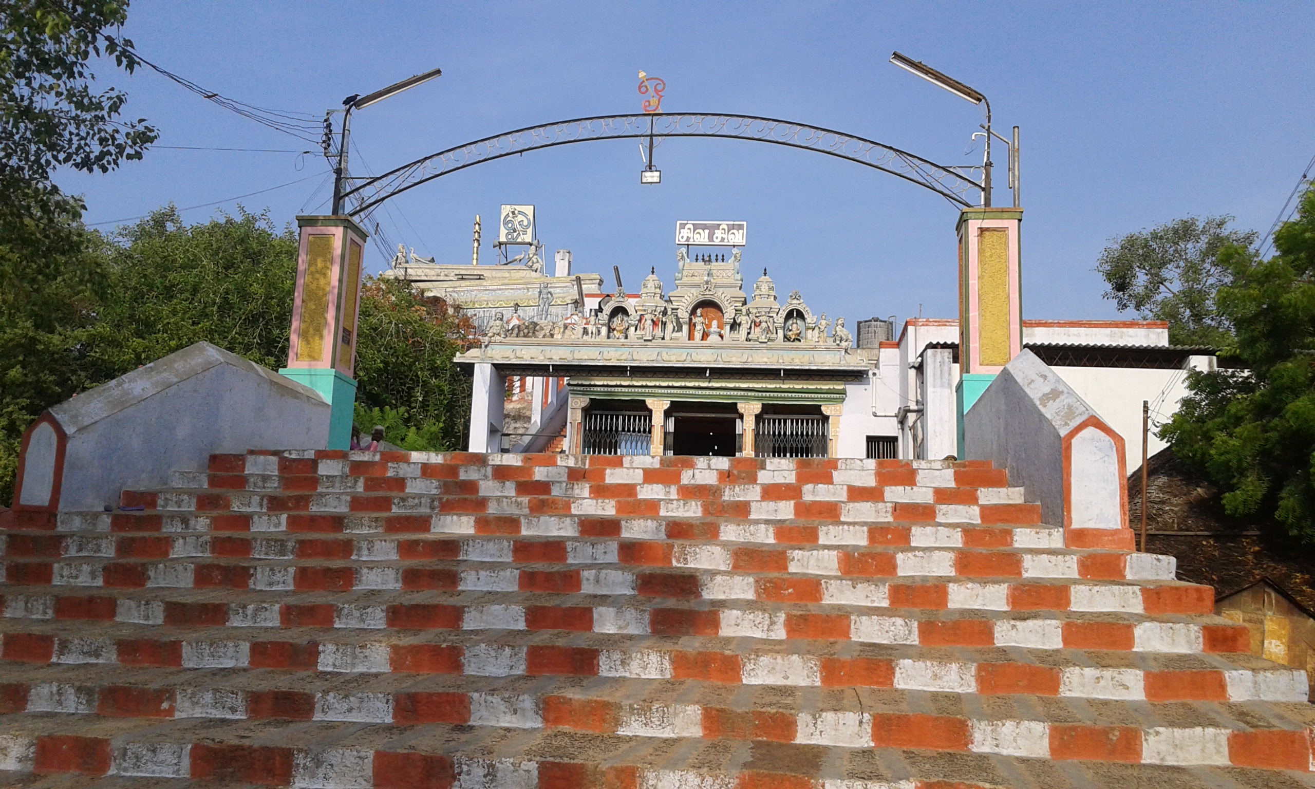 Karunellinathar temple