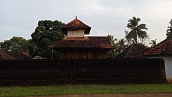 Vadakkan Paravoor Peruvaram Mahadeva Temple 9