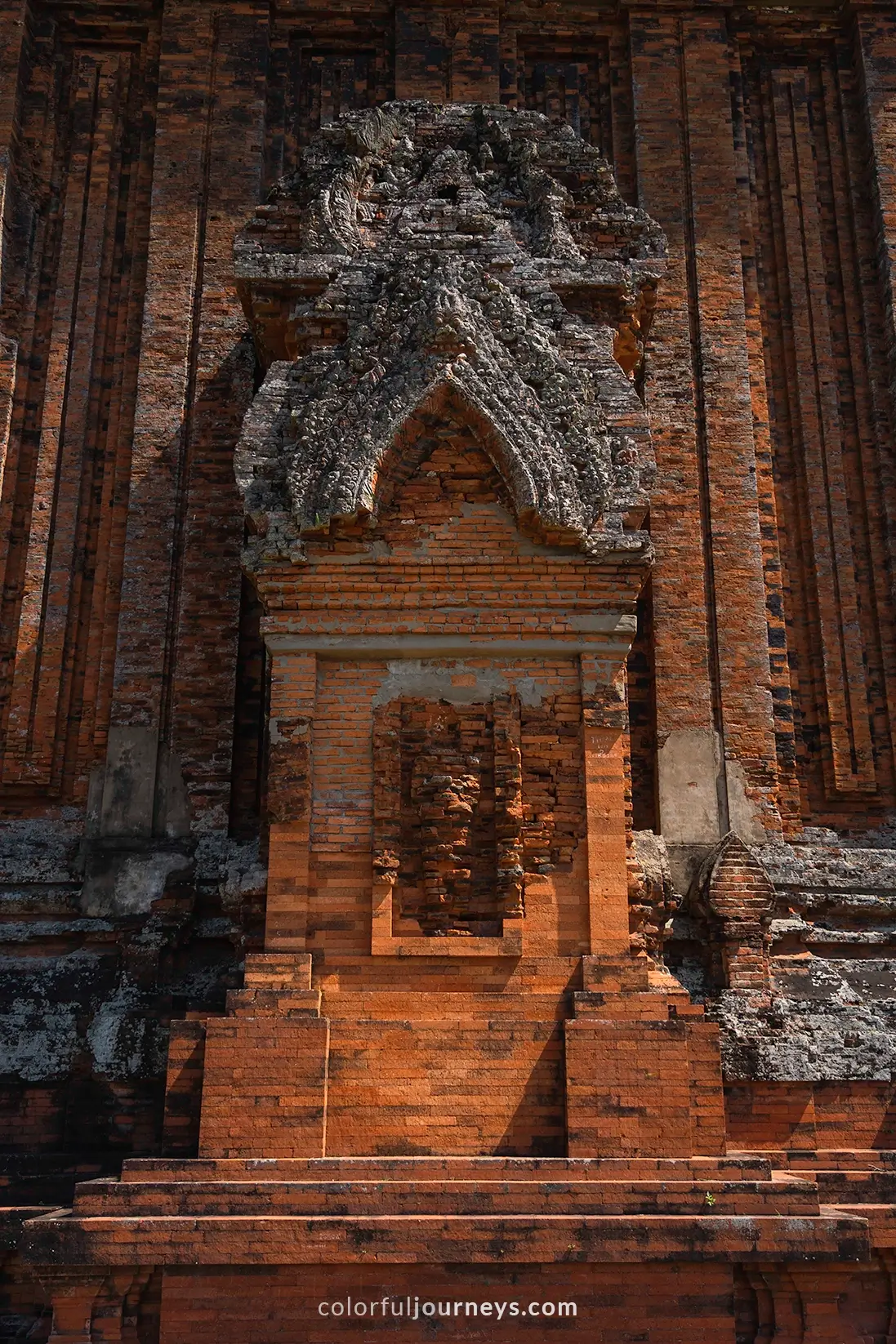 Banh It Cham Towers 5
