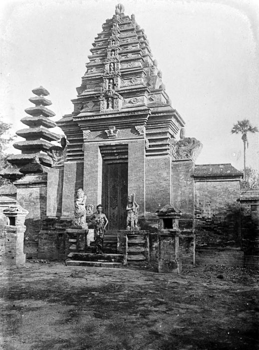 Pura Dasar Buana Gelgel 4