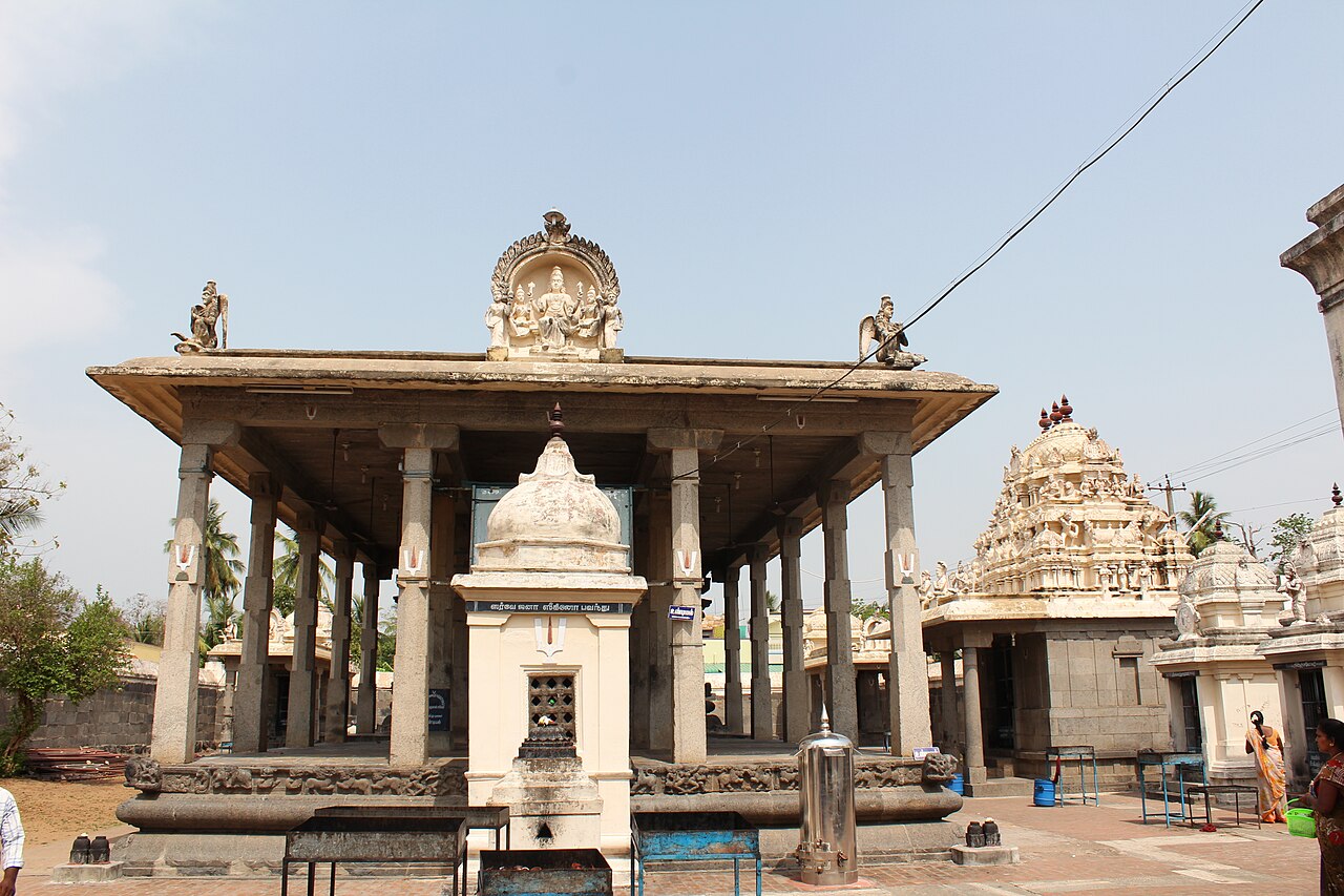 Varadharajaperumal temple, Thirubuvanai 10