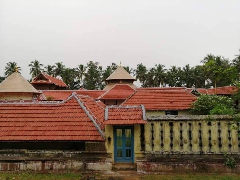 Thiruvaalathoor Randumoorthi Bhagavathi Kshethram 4