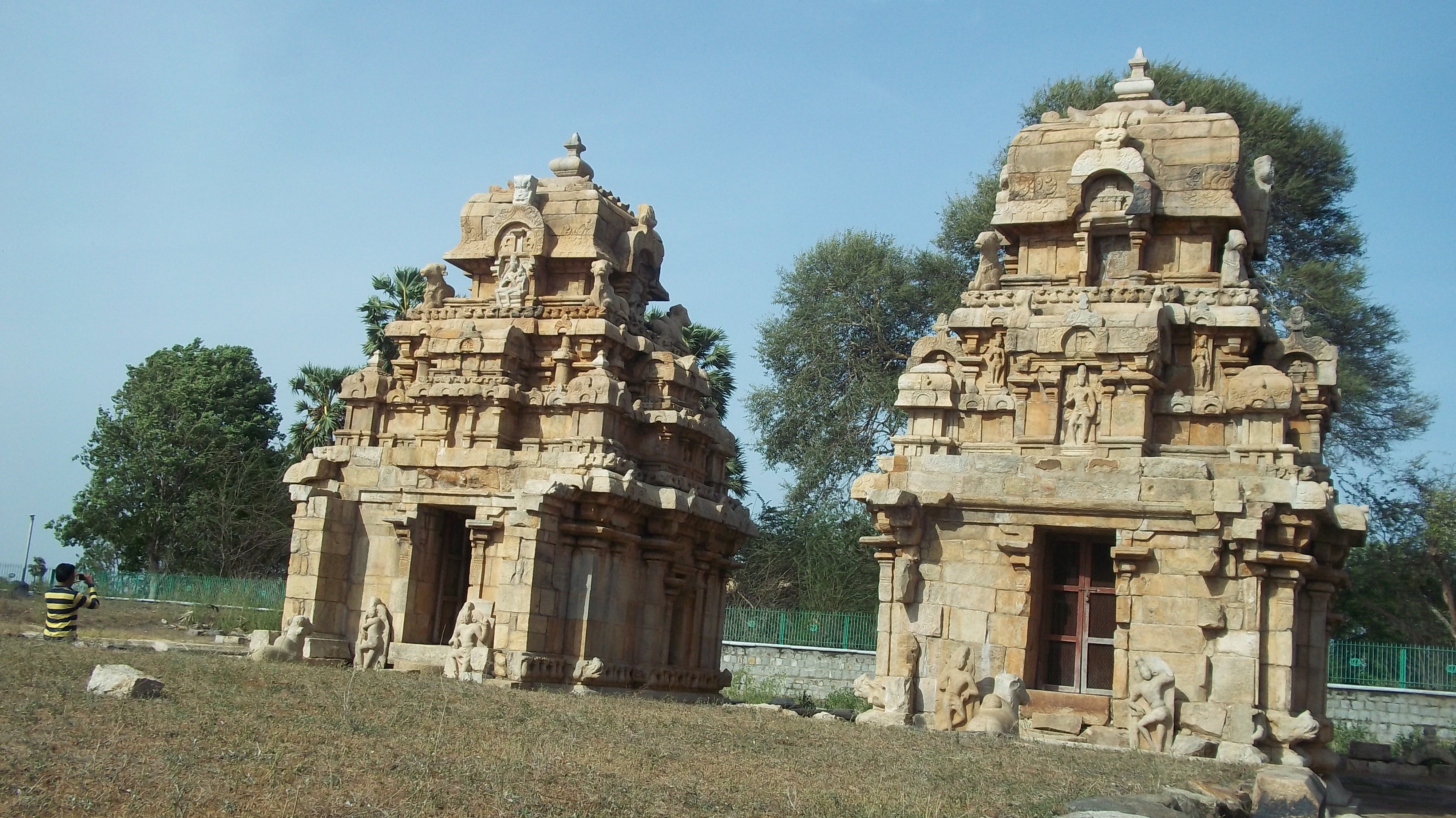 Moovar Koil 8