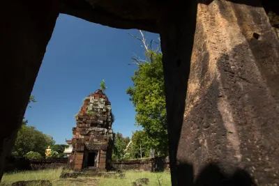 Prasat Sa Kamphaeng Noi 4