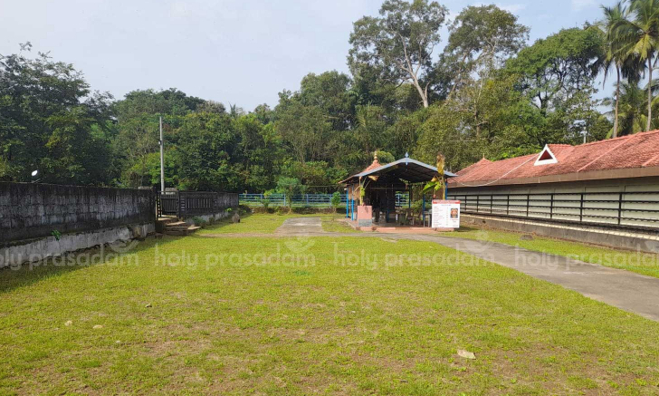 Azhakotha Mahadeva temple, Kulavanmokku 8