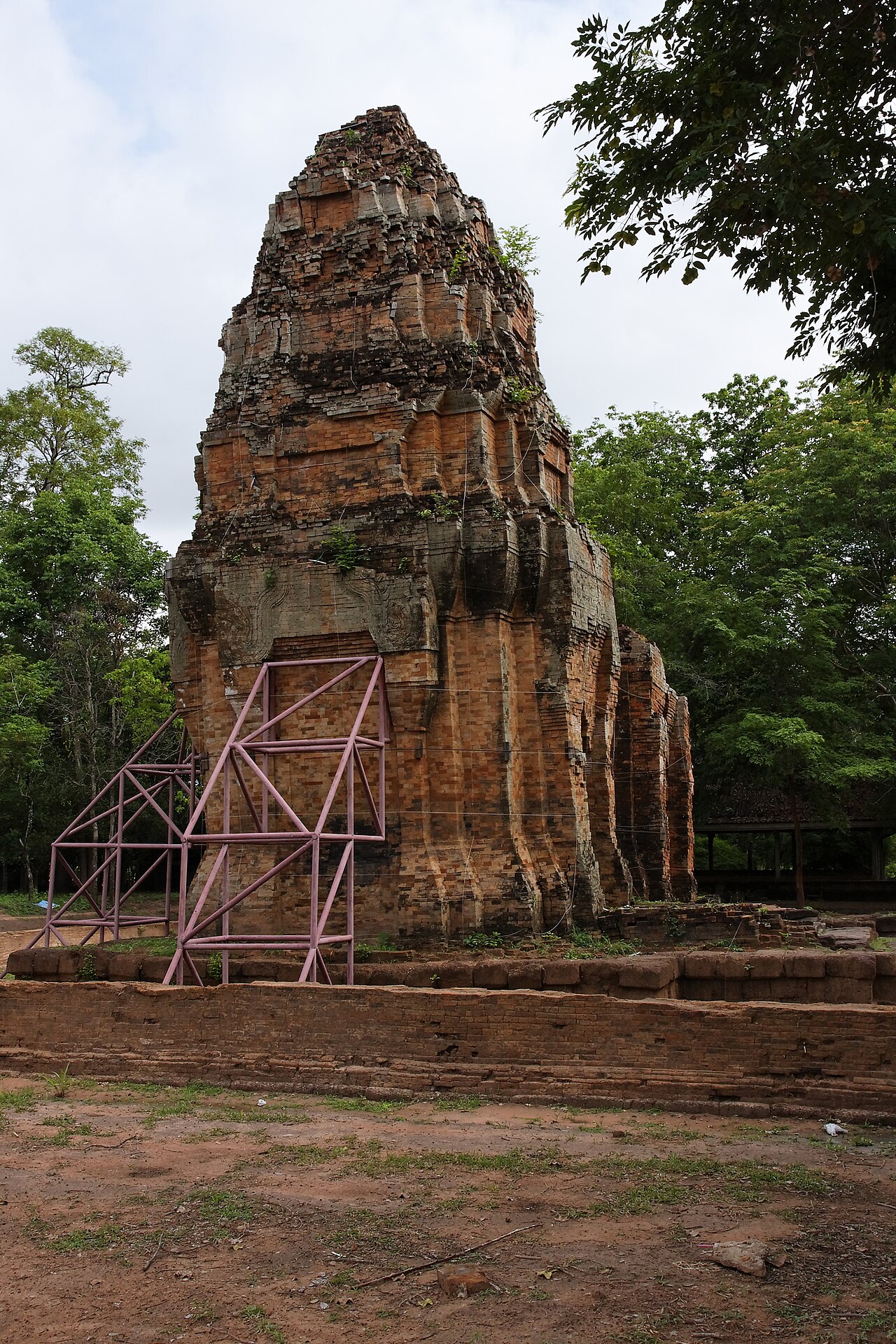 Prasat Yai Nga