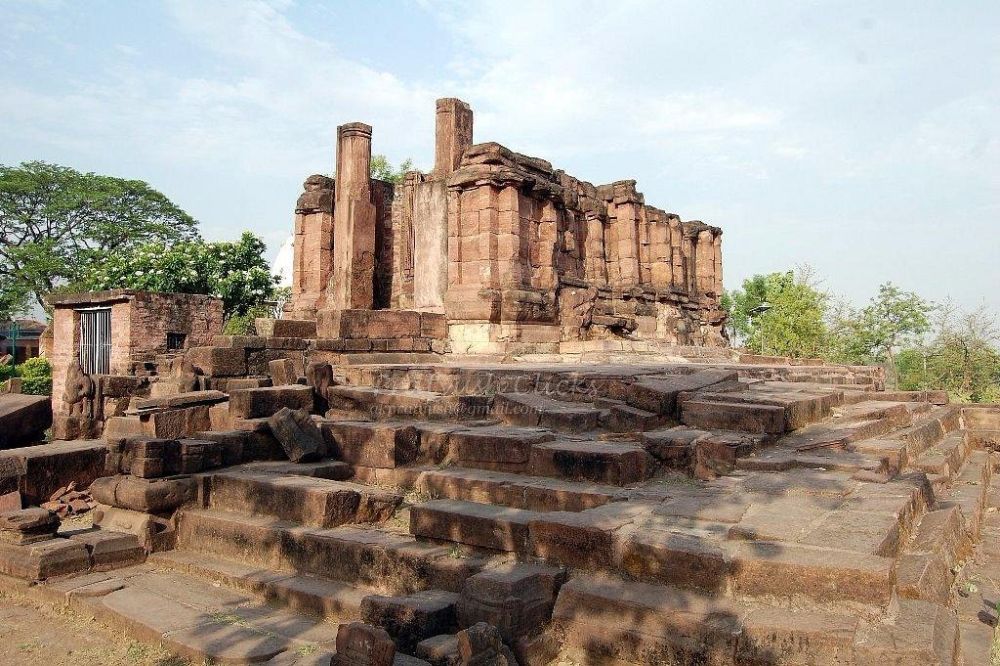 Devrani Jethani Temple Complex 6