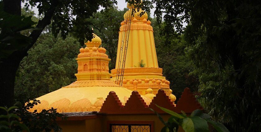 Baneshwar temple, Nasrapur