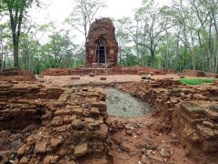 Prasat Khao Lon 4