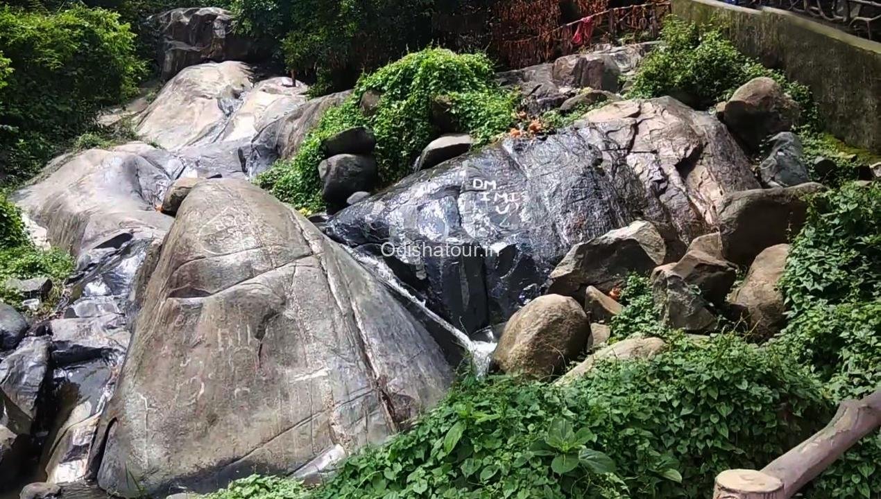 Panchalingeshwar Temple