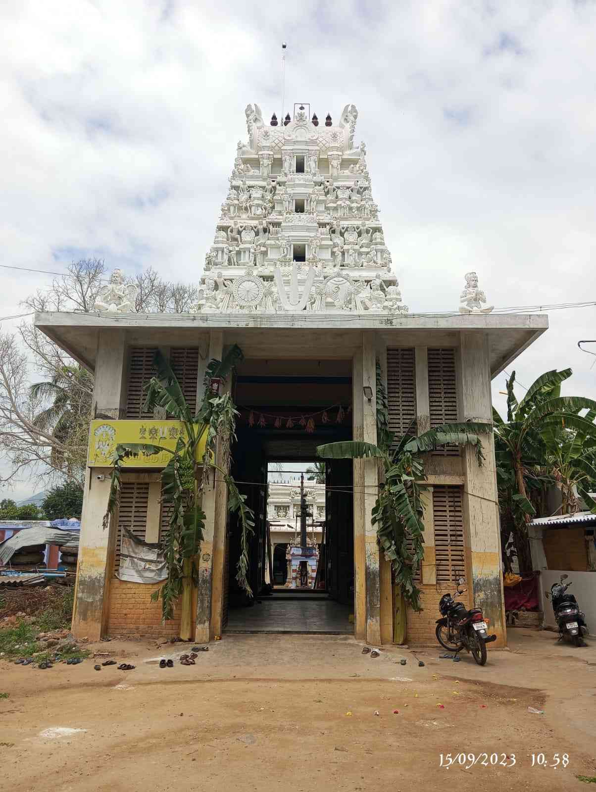 Lakshmi Narasimha Temple, Nangavalli