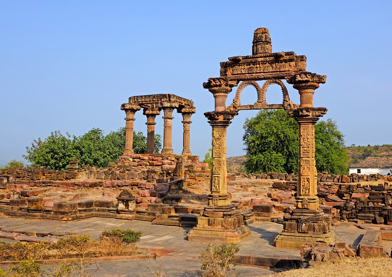 Hindola torana and Chaukhamba 12