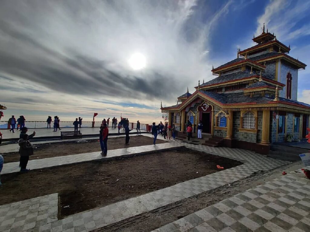 Surkanda Devi