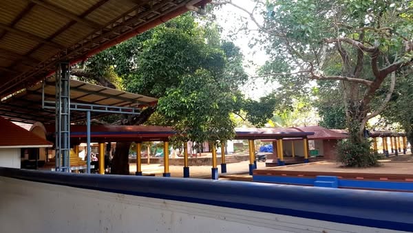 Thalayanneri shree poomaala bhagavathikkav 4