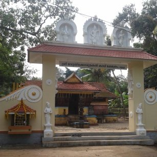 Vettakkorumakan Kavu Temple 7
