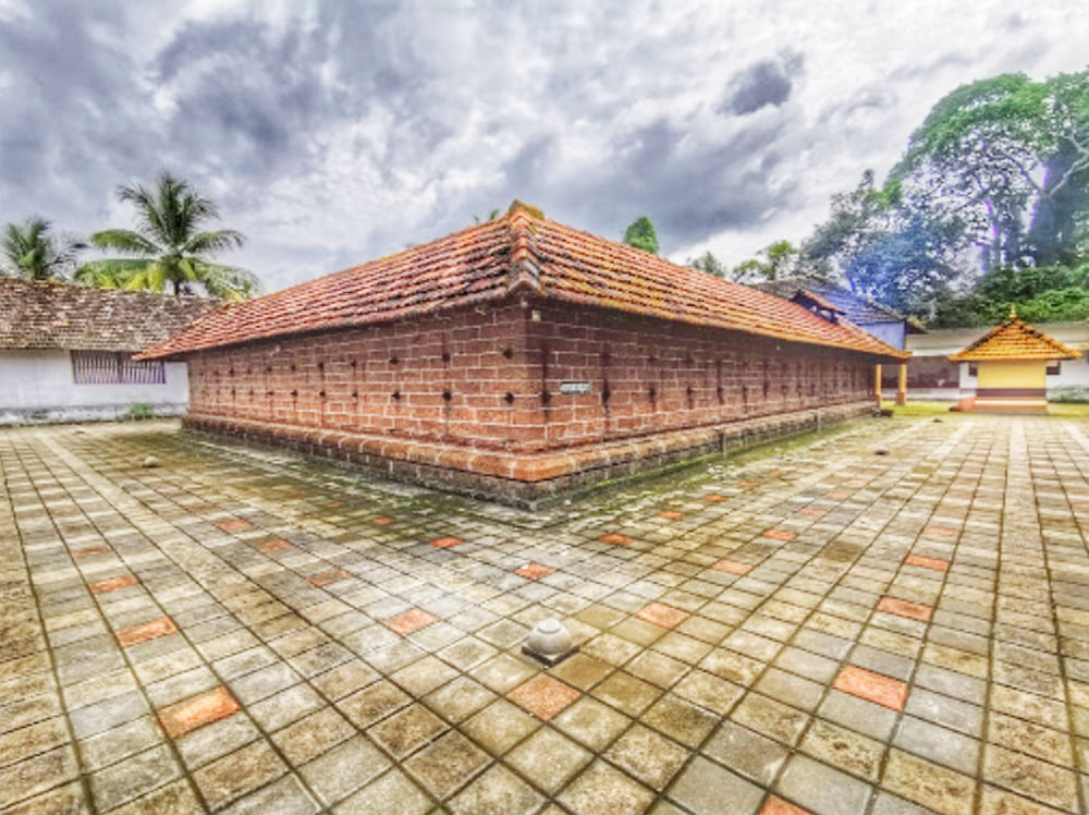 Shree Adukkath Bhagavathy Temple 5