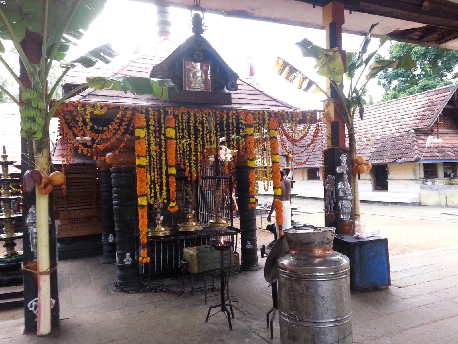 Thakazhi Sri Dharmashasta Temple