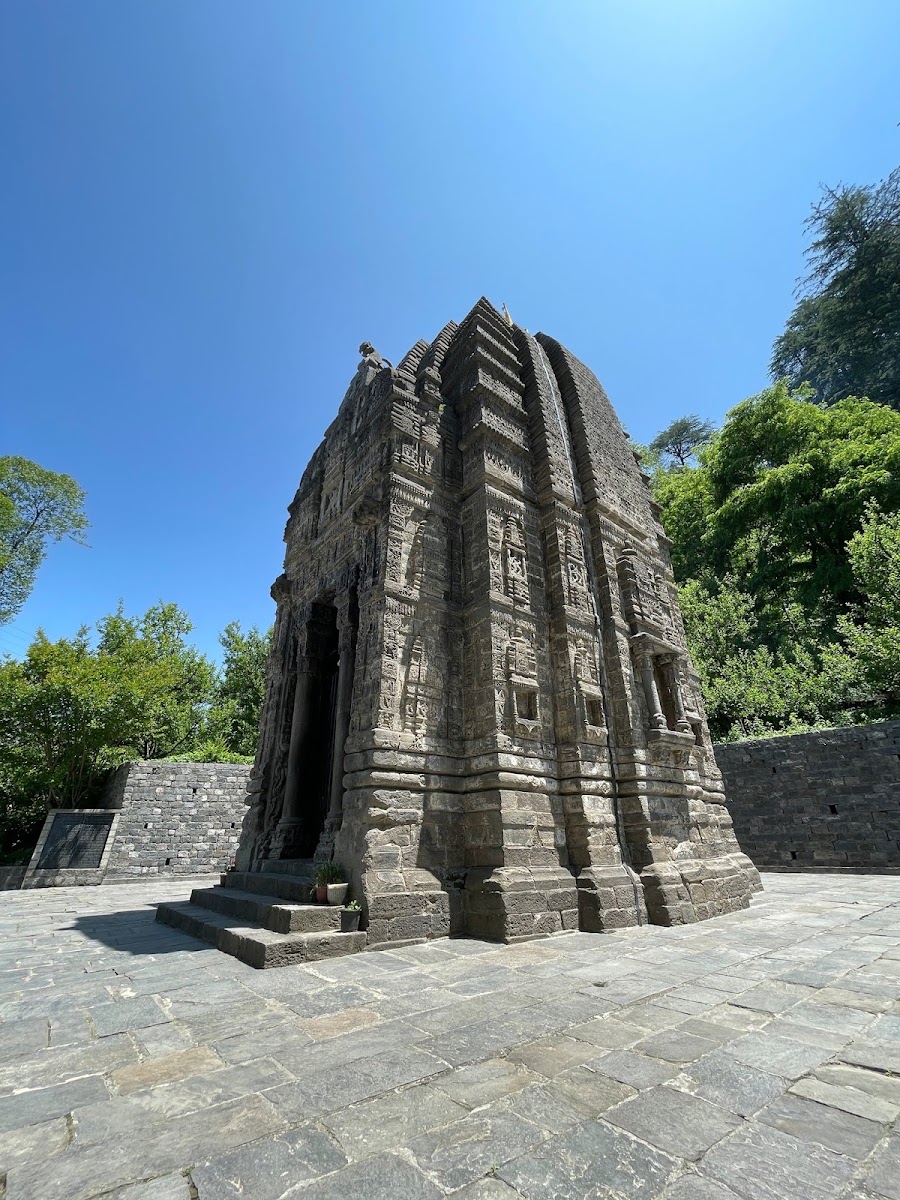 Gauri Shankar Temple, Dasal