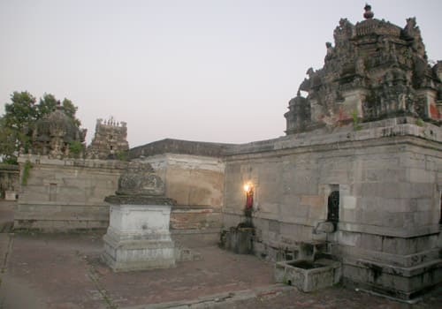 Narthana Vallabeswarar temple