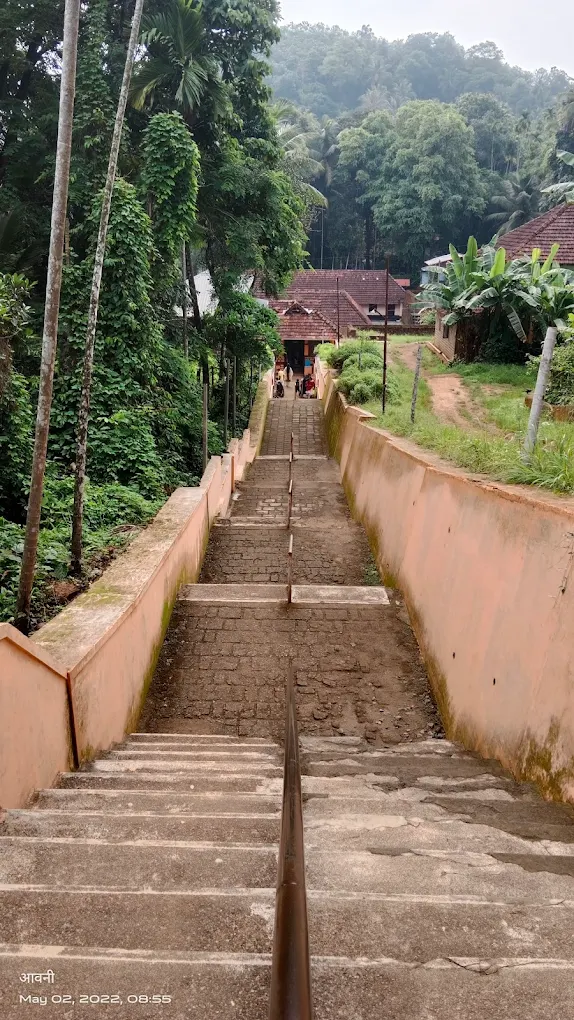 Vazhenkada Narasimhamurthy Temple 5