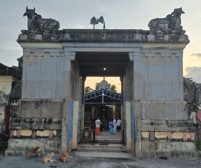 Tiruthandalaineeneri Neenerinathar Temple