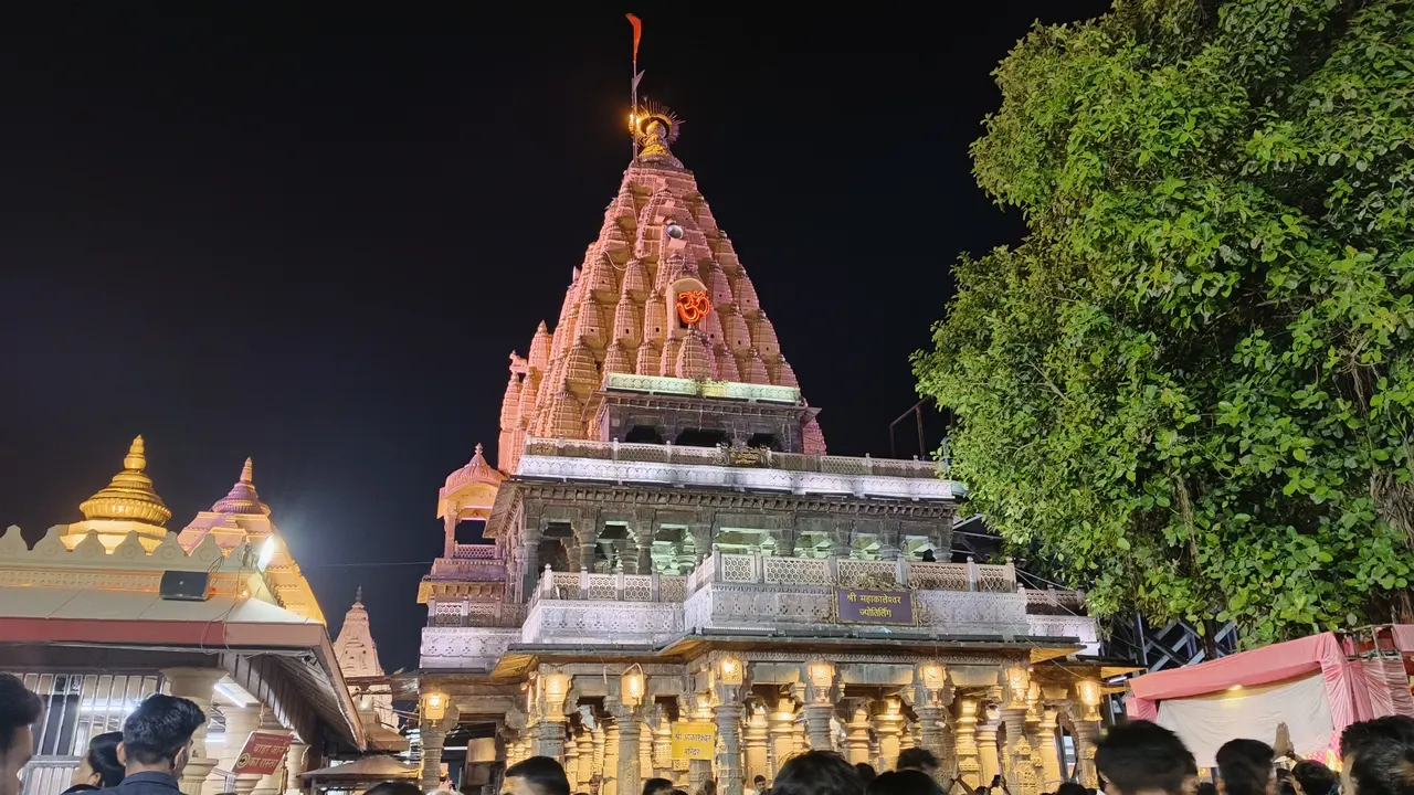Mahakaleshwar temple 2, Un