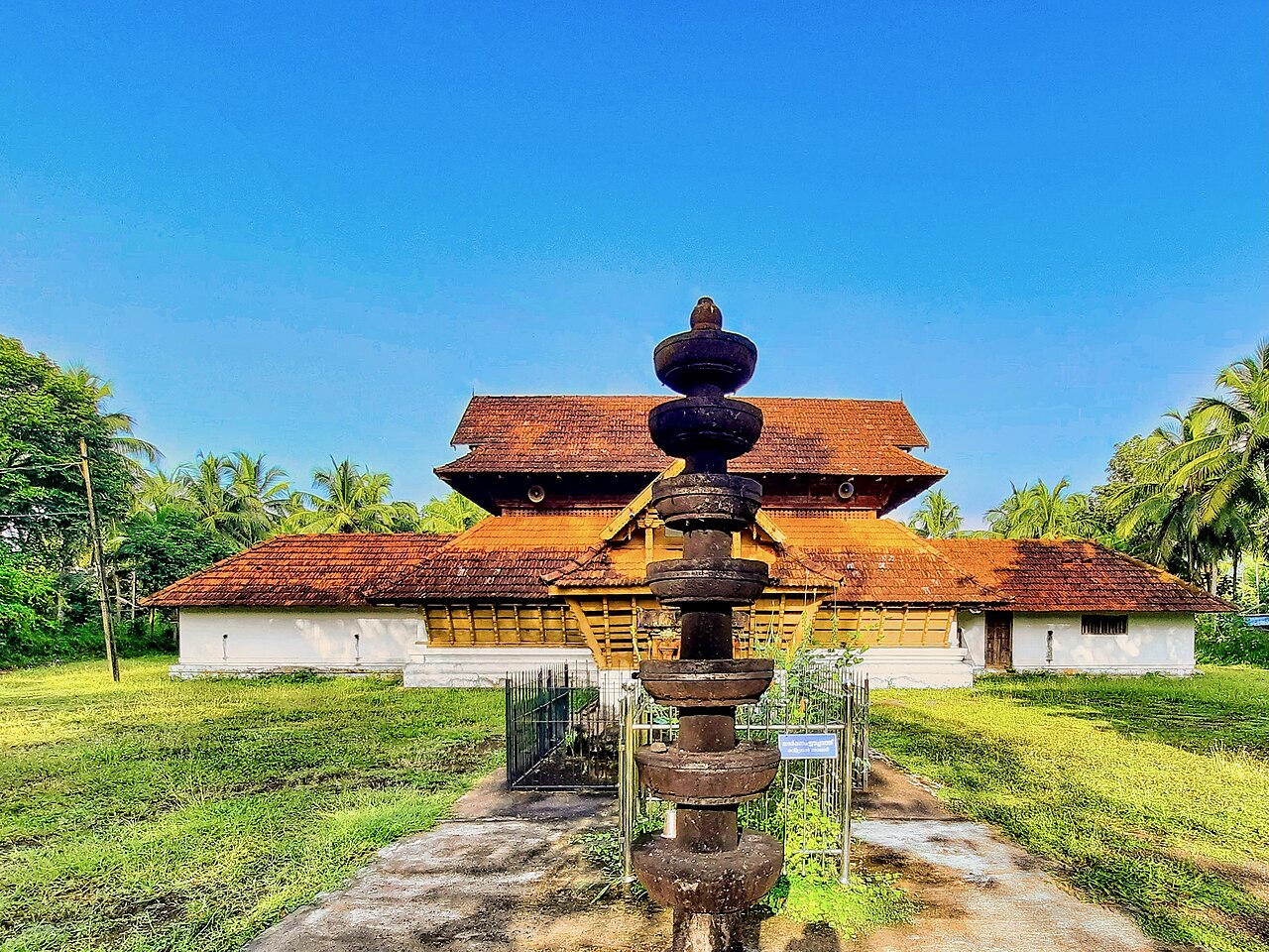 Thali Siva temple, Varavur 7