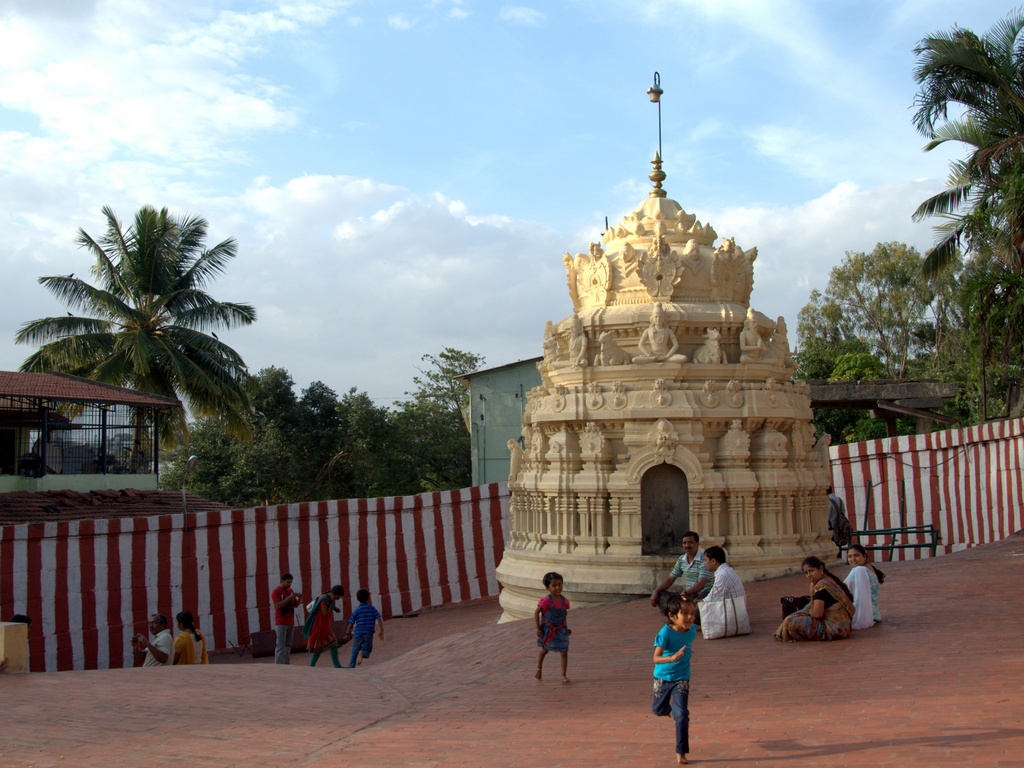 Gavi Gangadhareshwara Temple 6