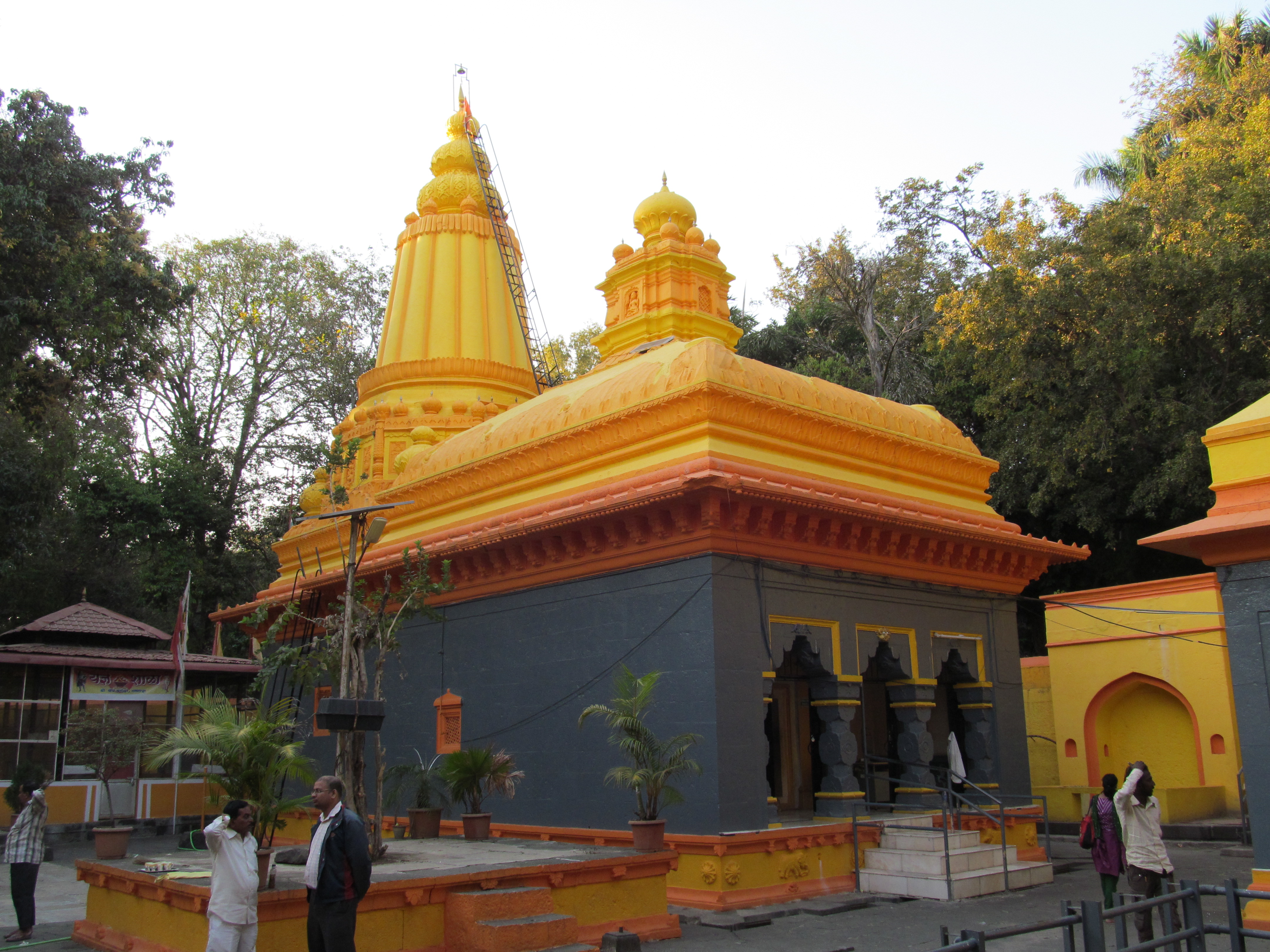 Baneshwar temple, Nasrapur 8