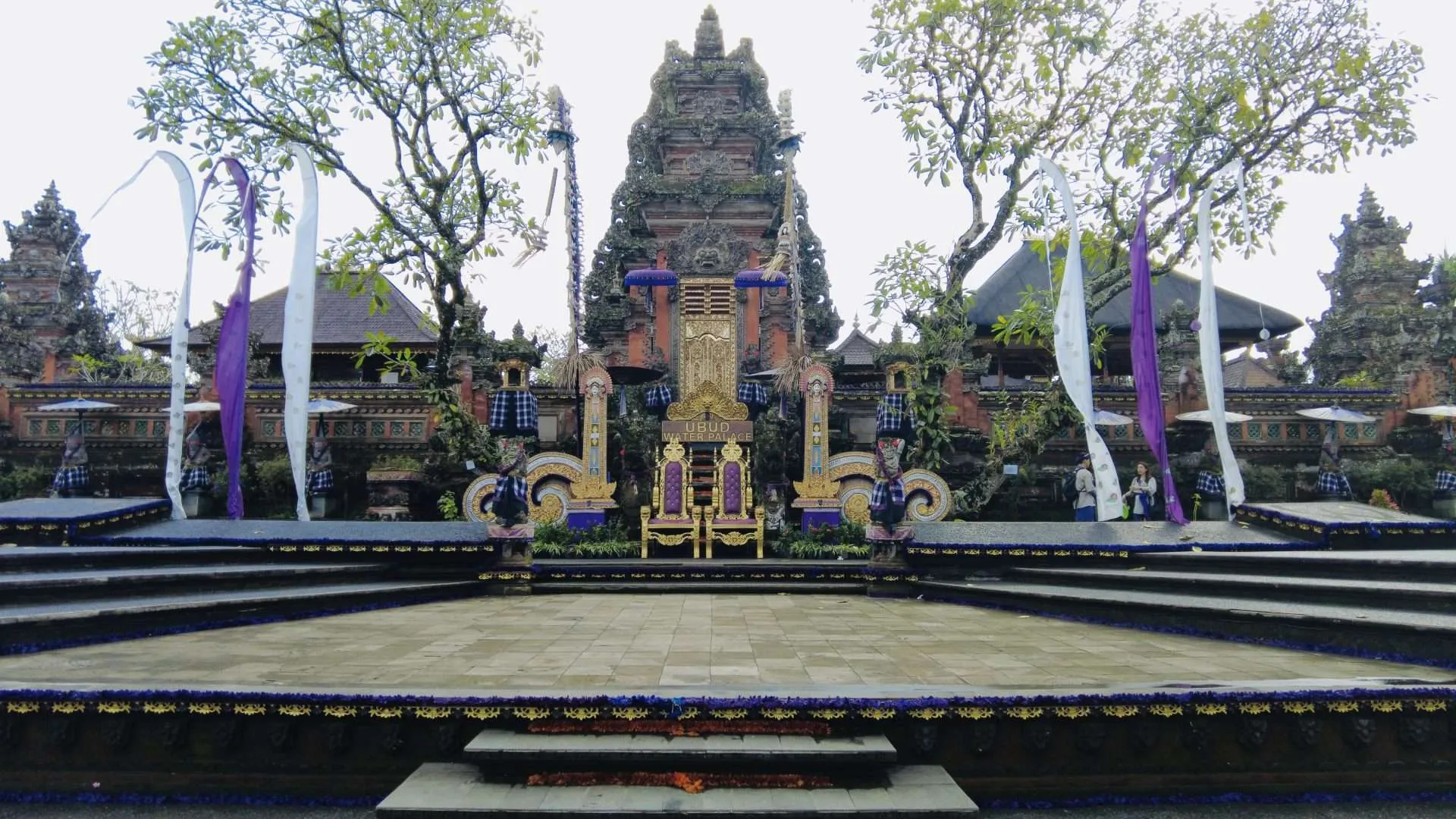 Pura Taman Saraswati 8
