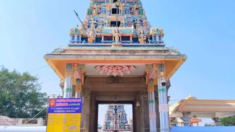 Veerakumarasamy Temple, Vellakoil 4