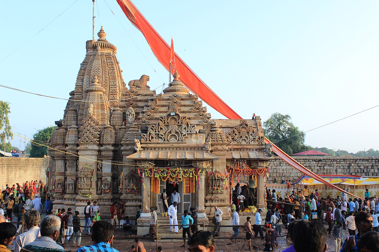 Trinetreshwar Temple