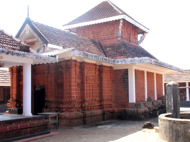 Madai Vadukunda Shiva Temple 6