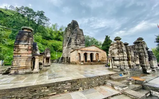 Surya Temple, Katarmal 7
