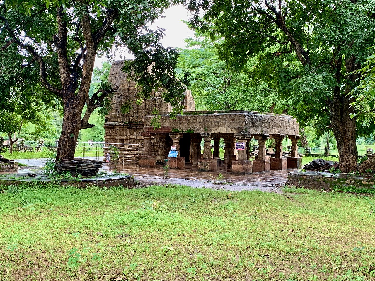Madwa Mahal Temple 6