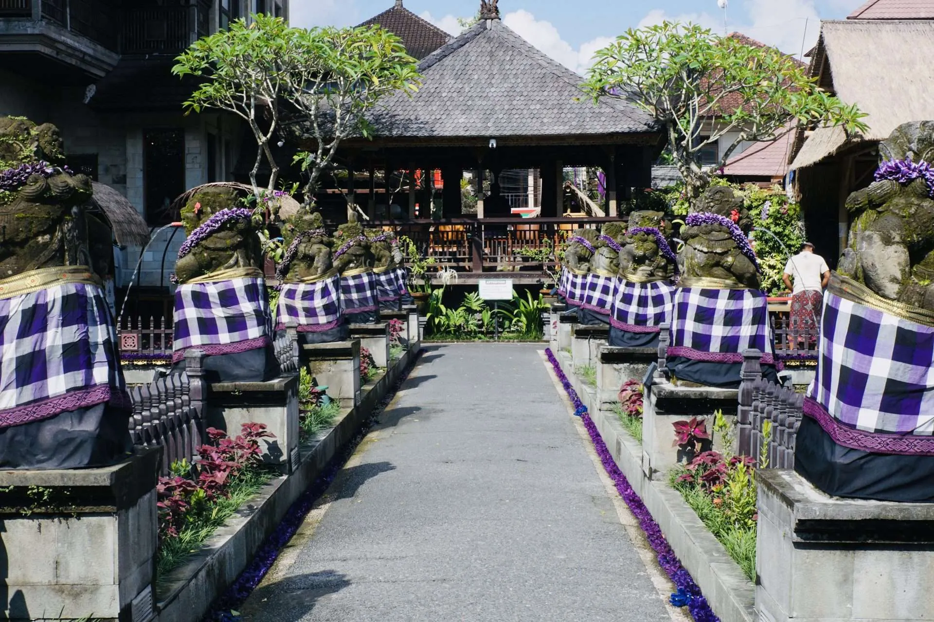 Pura Taman Saraswati 9