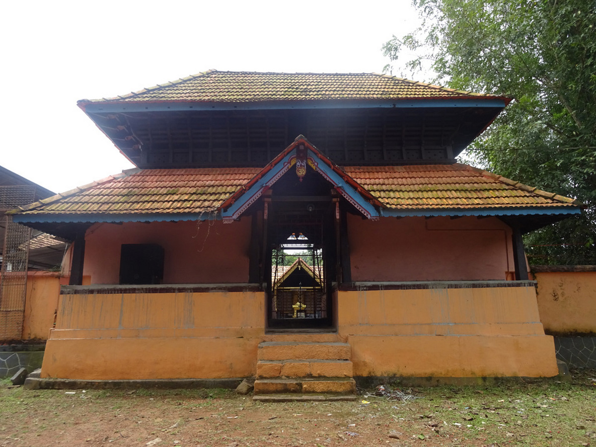 Thumpamon Vadakkumnatha Temple 4