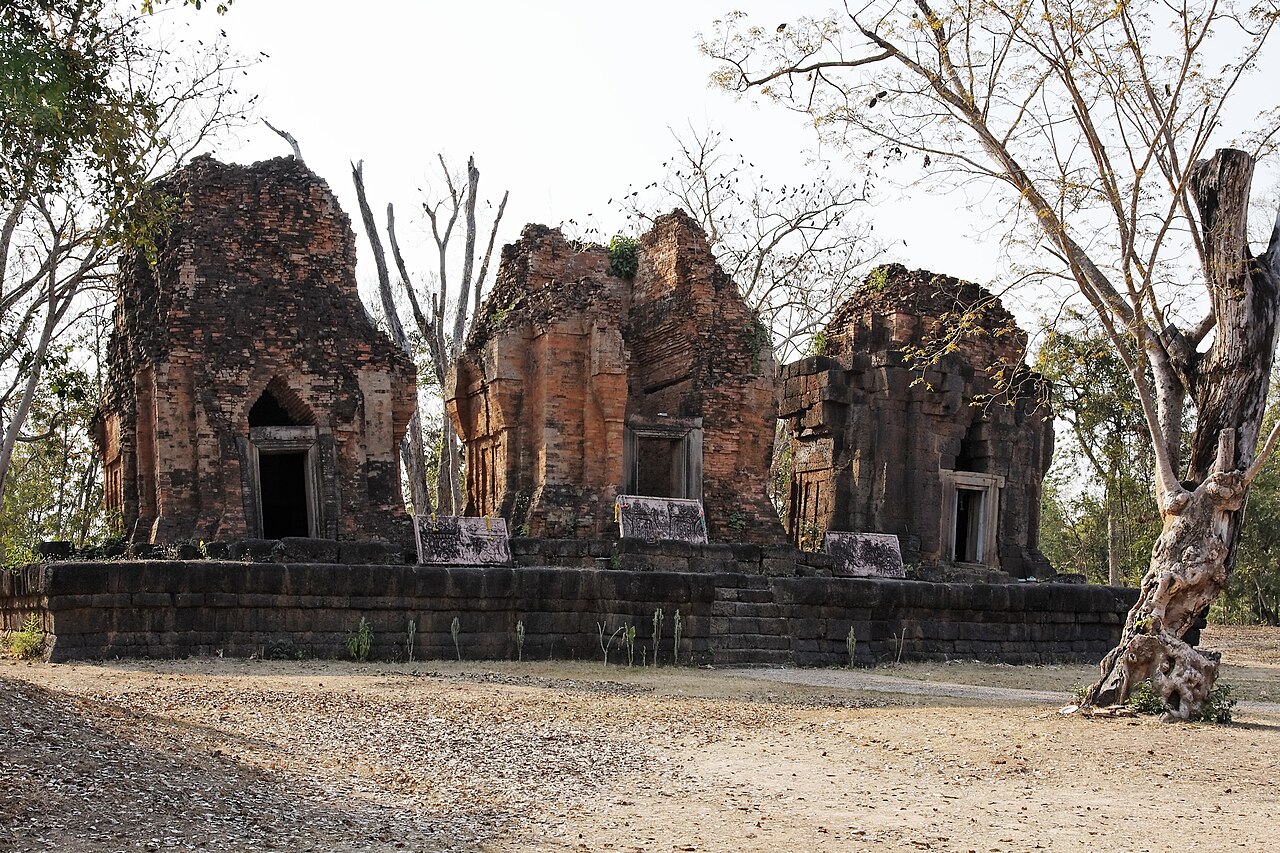 Prasat Prang Ku