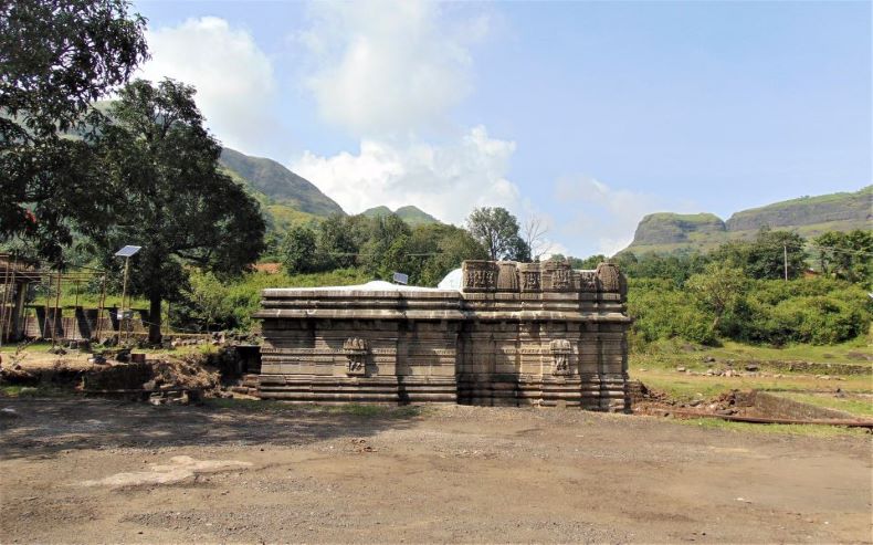 Kukdeshwar Temple 7