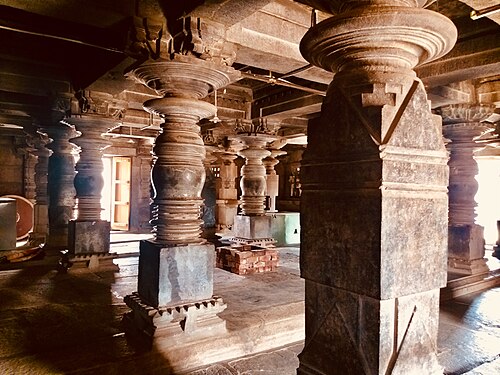 Someshwara Temple, Lakshmeshwara 7