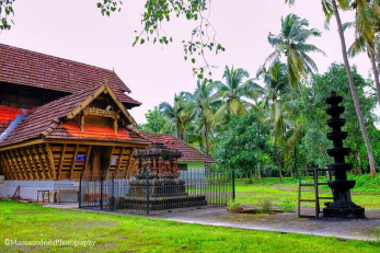 Thali Siva temple, Varavur