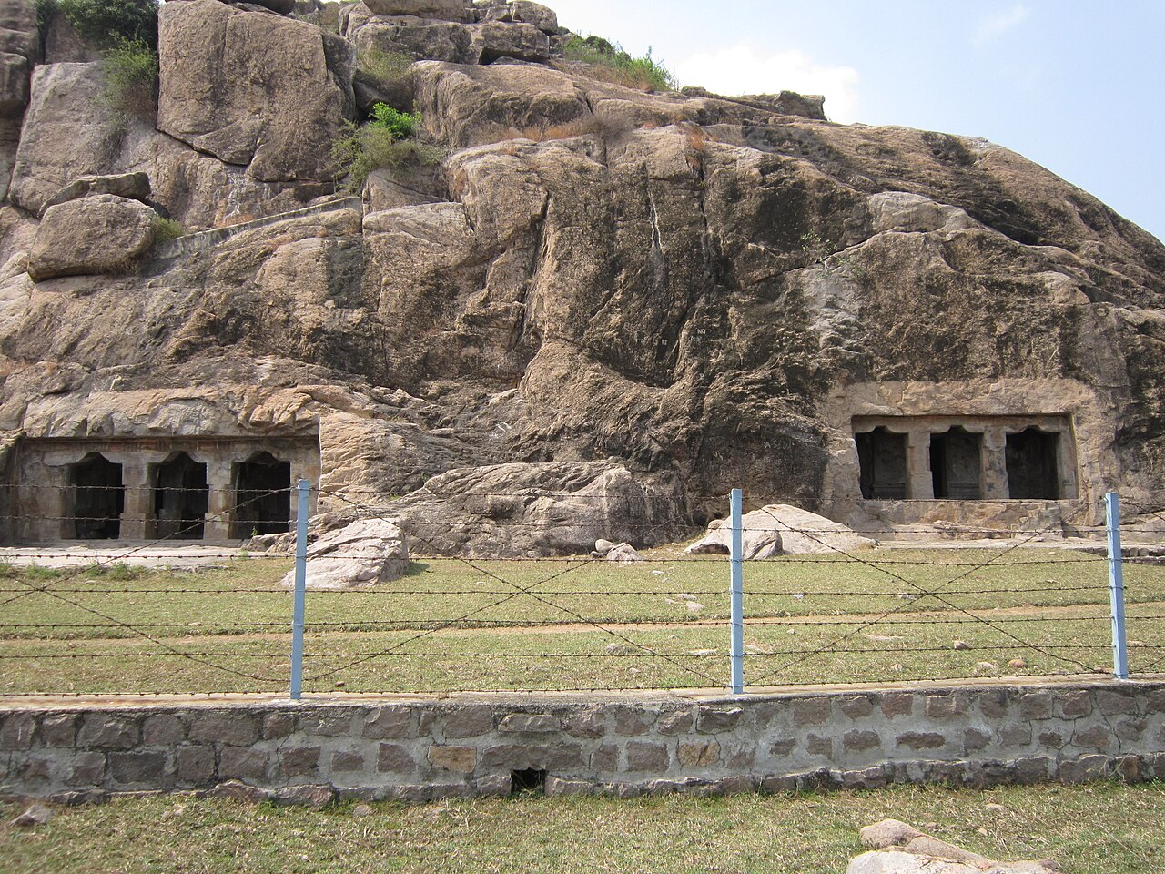 Mamandur Cave temple