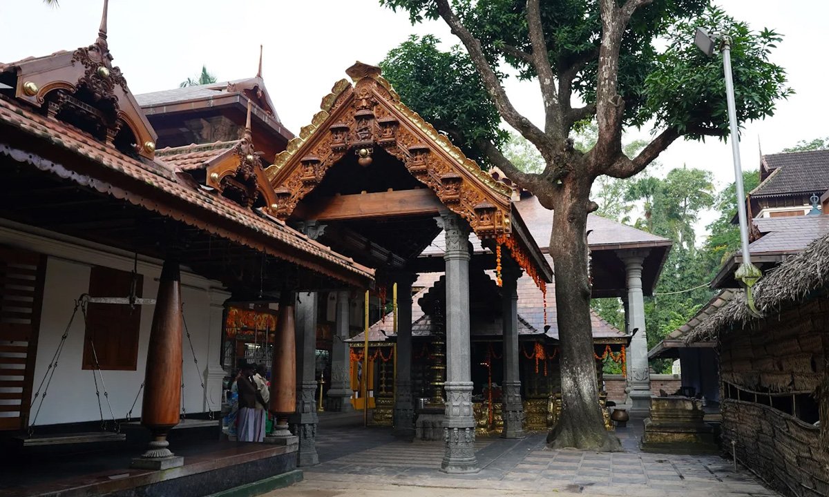 Avanangattilkalari Vishnumaya Temple 4