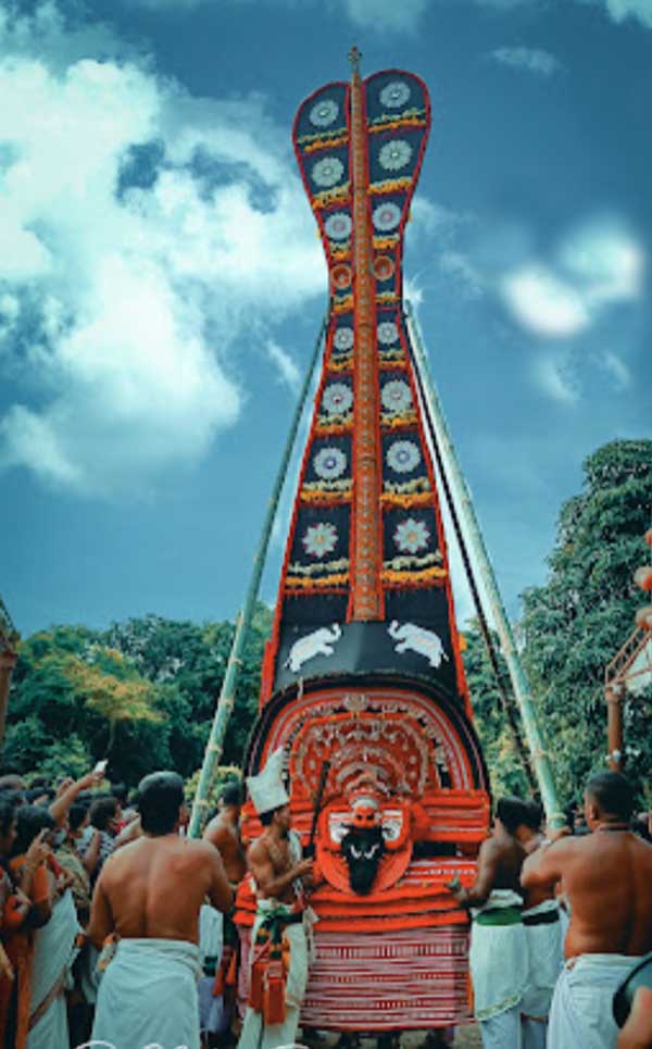 Mannam Purathu Kavu 4