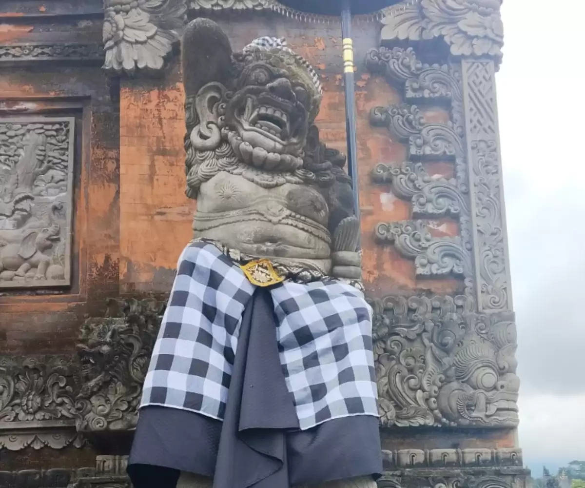 Pura Penataran Agung Besakih 4