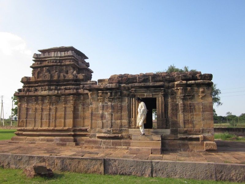 AmbigerGudi Temple Complex - Western Temple 9