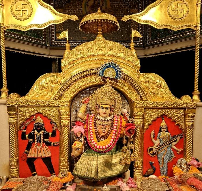 Jhandewalan Temple 14