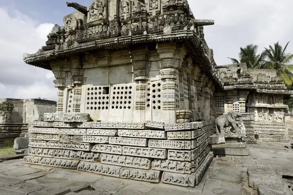 Mallikarjuna Temple, Basaralu 10