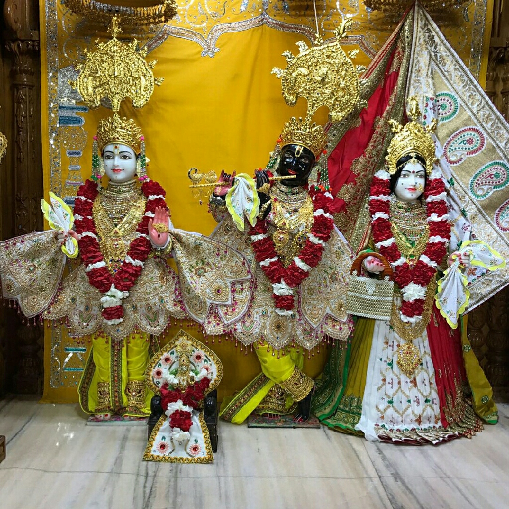 Shri Swaminarayan Mandir, Chicago 4