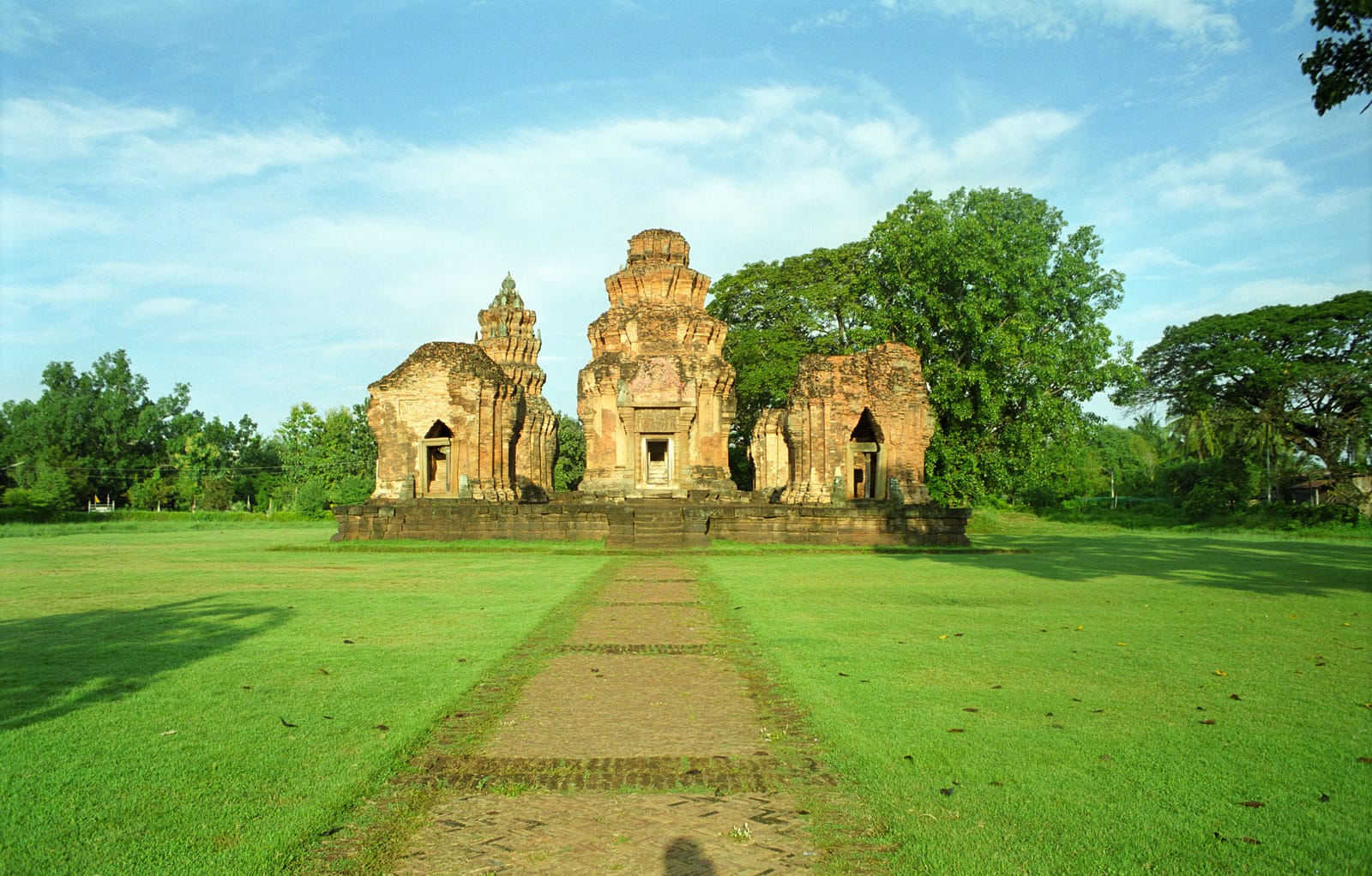 Prasat Sikhoraphum